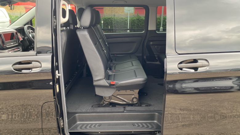 Mercedes-Benz Vito Tourer L3 Diesel Rwd 114 CDI Pro 9-Seater 9G-Tronic